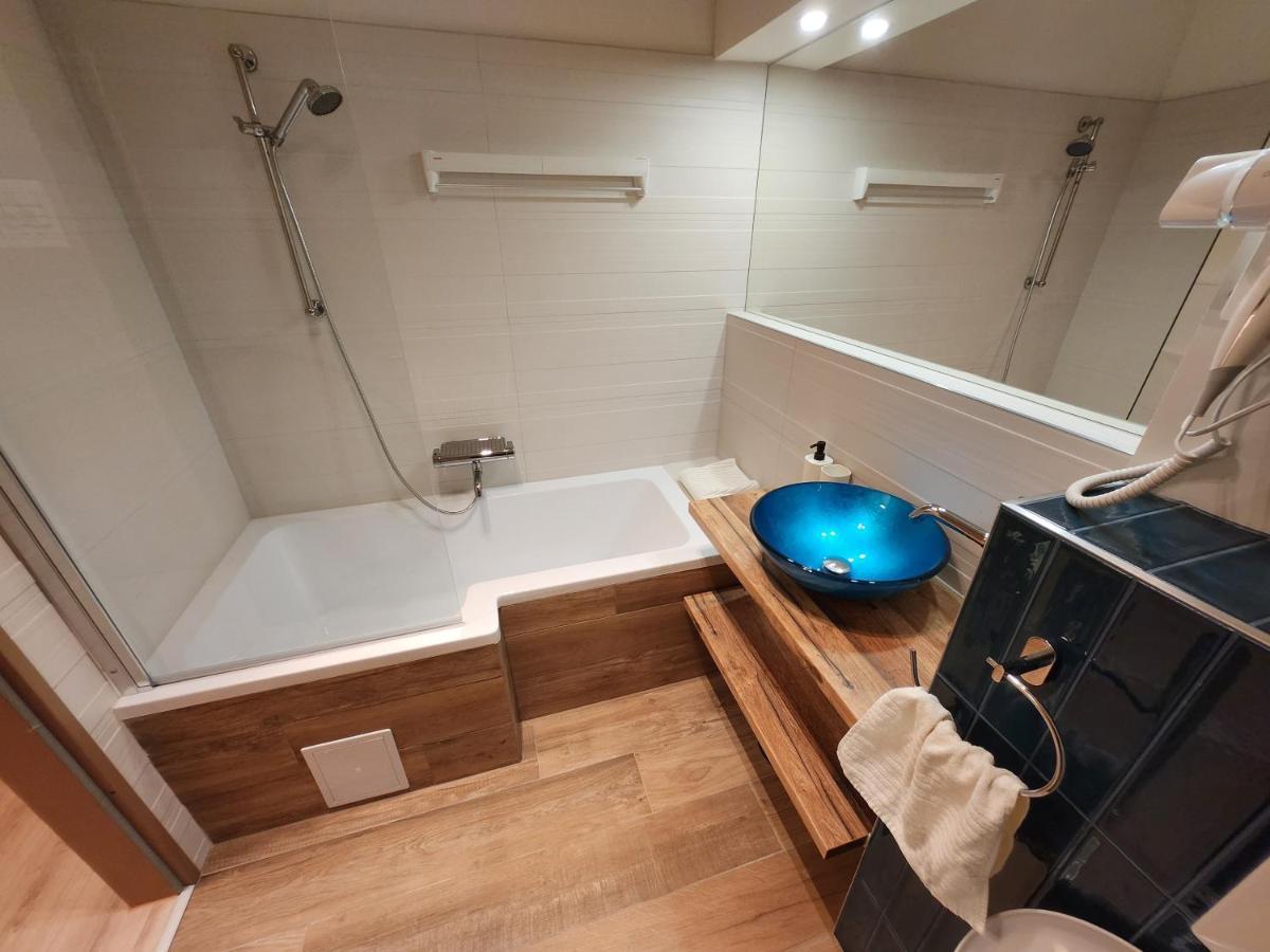 Apartman 18 Aparthotel Дебрецен Екстериор снимка